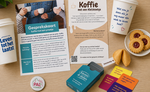 Gesprekskaarten, koekjes en koffiebekers voor Koffie met een Kletskoekje
